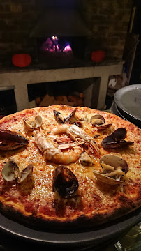 Pizza du Restaurant méditerranéen Via Marine Le Bistrot à Calvi - n°16