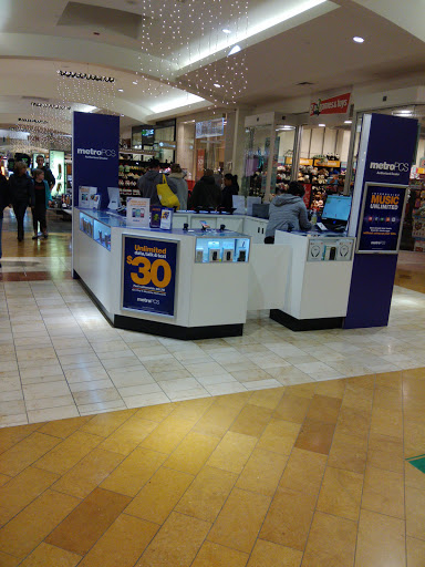 MetroPCS Authorized Dealer Capital Mall, 625 Black Lake Blvd SW, Olympia, WA 98502, USA, 