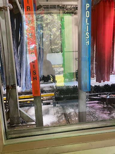 Car Wash «Three Oaks Car Wash & Detail Center», reviews and photos, 985 W Wise Rd, Schaumburg, IL 60193, USA