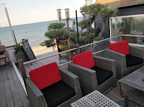 Atmosphère du Restaurant Les Terrasses du mini golf à Luc-sur-Mer - n°14