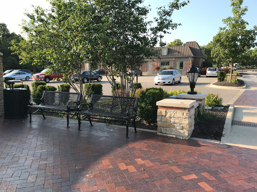 Shopping Mall «The Village», reviews and photos, 6920 Mission Rd, Prairie Village, KS 66208, USA