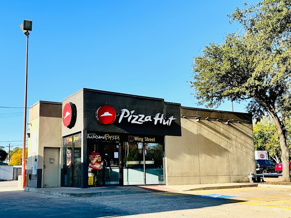 Pizza Hut 75219