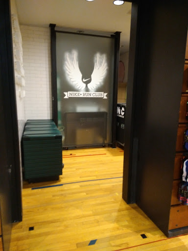 Sporting Goods Store «Nike Running Westport», reviews and photos, 69 Main St, Westport, CT 06880, USA