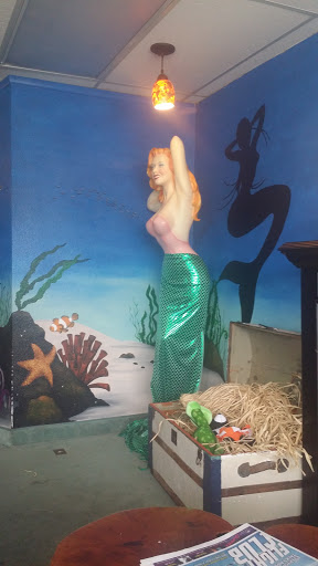 Bar «Nauti Mermaid Bar & Bistro», reviews and photos, 1343 NW U.S. 101, Lincoln City, OR 97367, USA
