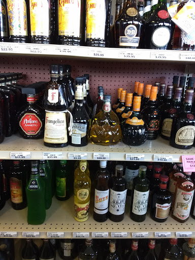 Liquor Store «Santiam Liquor Store», reviews and photos, 2530 Pacific Blvd SE, Albany, OR 97322, USA