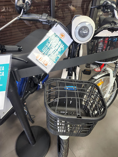 Travel Agency «Cubamax Travel Inc», reviews and photos, 1187 W 37th St, Hialeah, FL 33012, USA