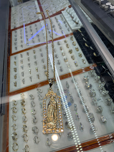 Jewelry Store «Saatchi Jewelry», reviews and photos, 4545 Austin Blvd, Island Park, NY 11558, USA