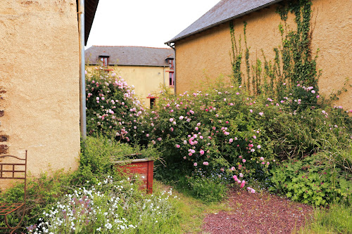 Lodge Gîtes Les Fleuries en pays de Brocéliande Saint-Méen-le-Grand