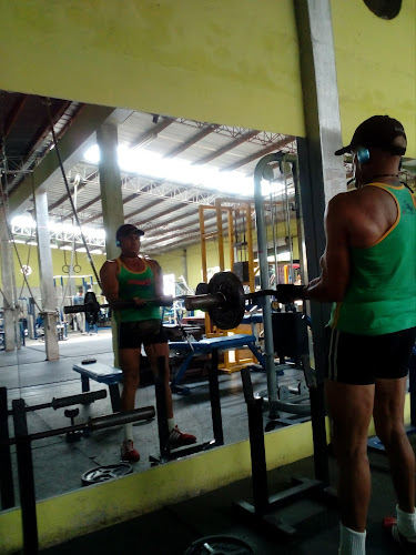 Challenger Gym / Fitness Center - La Libertad