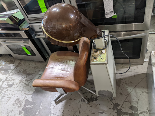 Donations Center «Milwaukee Habitat for Humanity ReStore», reviews and photos