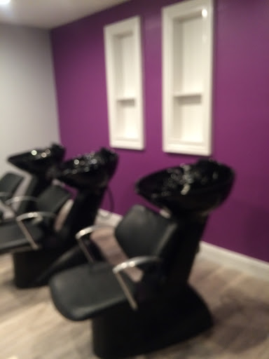 Hair Salon «One Salon.me», reviews and photos, 110 S Barton St, Grapevine, TX 76051, USA