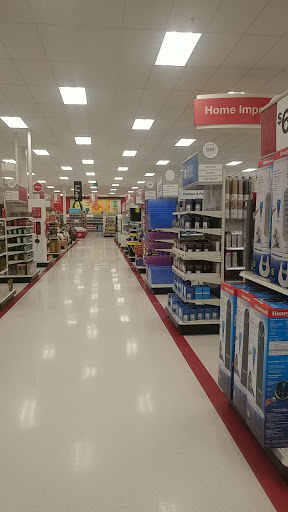 Department Store «Target», reviews and photos, 100 Upland Square Dr, Pottstown, PA 19464, USA