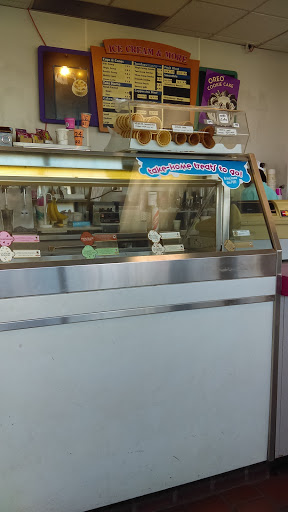 Donut Shop «Aurora Donuts», reviews and photos, 13201 Aurora Ave N, Seattle, WA 98133, USA