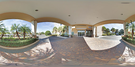 Hotel «Comfort Suites At Fairgrounds-Casino», reviews and photos, 4506 Oak Fair Blvd, Tampa, FL 33610, USA