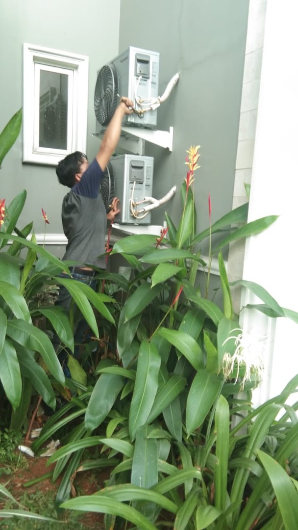 Gambar Specialist Air Conditioner Servis Bonkar Pasang Perbaikan