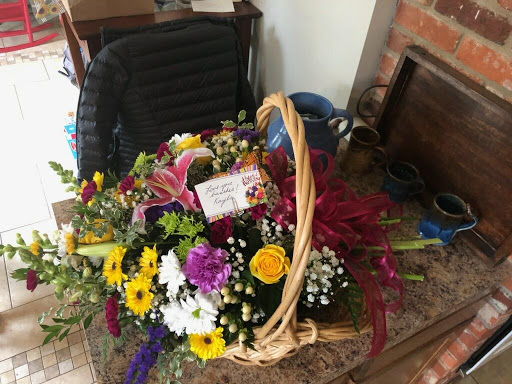 Florist «Flower Shop/Fontana», reviews and photos, 8009 East 51st Street South, Tulsa, OK 74145, USA