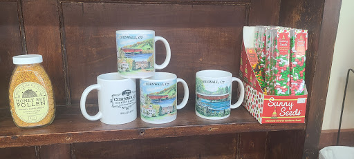 Grocery Store «Cornwall Country Market», reviews and photos, 25 Kent Rd S, Cornwall Bridge, CT 06754, USA