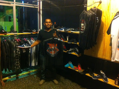 Babe Biker's Store and Alas Kaki Medan