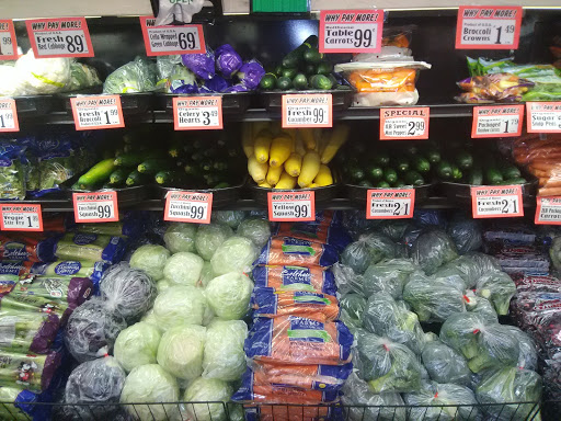 Grocery Store «Town & Country Foods», reviews and photos, 219 N 19th Ave, Bozeman, MT 59718, USA