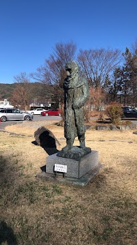 茅野市図書館