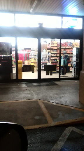 Home Goods Store «Dollar General», reviews and photos, 595 N Atlantic Ave, Cocoa Beach, FL 32931, USA