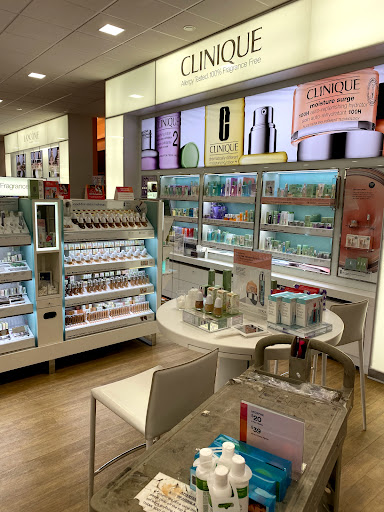 Hair Salon «Ulta Beauty», reviews and photos, 574 N Euclid St, Anaheim, CA 92801, USA