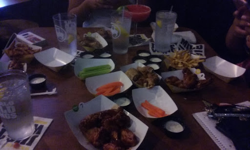 Buffalo Wild Wings image