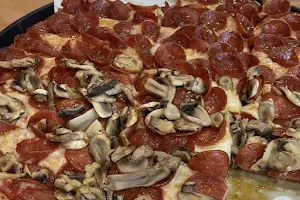 Massey's Pizza image