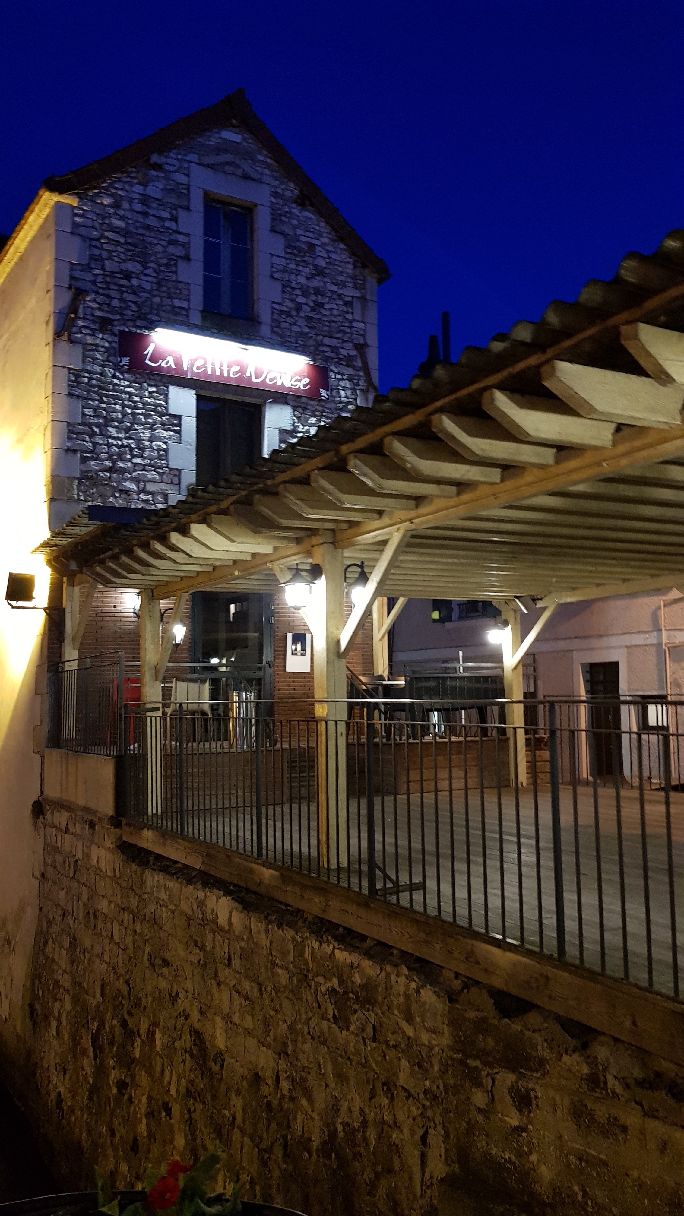 Photo n° 1 de l'avis de olive. fait le 04/08/2017 à 18:17