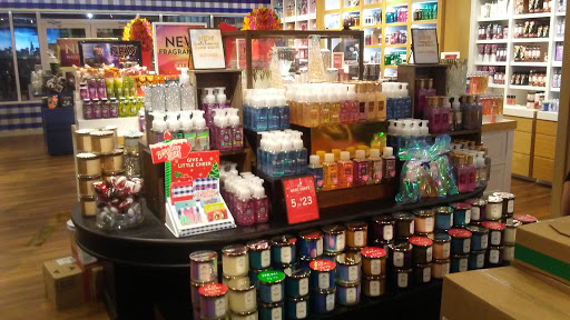 Beauty Supply Store «Bath & Body Works», reviews and photos, 34986 Midway Outlet Dr, Rehoboth Beach, DE 19971, USA