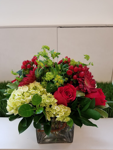 Florist «Event Connoisseur Flowers & Gifts», reviews and photos, 39 New London Turnpike #116, Glastonbury, CT 06033, USA