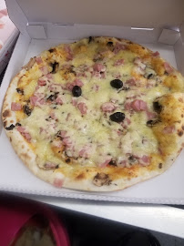 Photos du propriétaire du Pizzas à emporter Karlito pizz à Saint-Siméon-de-Bressieux - n°13