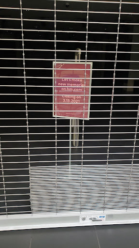 Clothing Store «H&M», reviews and photos, 701 Russell Ave D261, Gaithersburg, MD 20877, USA