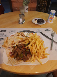 Quesadilla du Restaurant turc Le Pera bastille à Paris - n°4