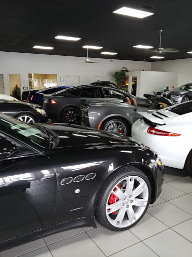 Used Car Dealer «Discovery Auto Center», reviews and photos, 10536 N Florida Ave, Tampa, FL 33612, USA