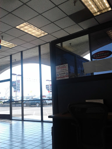 Toyota Dealer «Inland Empire Used Car Supercenter», reviews and photos, 650 Auto Center Dr W, San Bernardino, CA 92408, USA