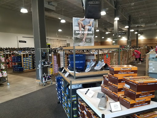 Shoe Store «DSW Designer Shoe Warehouse», reviews and photos, 12997 Fair Lakes Shopping Center, Fairfax, VA 22033, USA