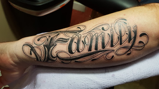 Tattoo Shop «Pork Chop», reviews and photos, 1356 James Jones Ave, Florence, SC 29505, USA