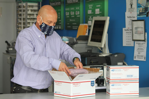 Mailbox Rental Service «FedEx Shipping Center - Mailbox Store», reviews and photos, 139 Cypresswood Dr, Spring, TX 77388, USA