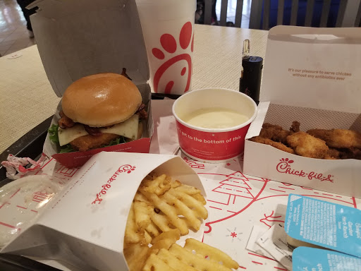 Fast Food Restaurant «Chick-fil-A», reviews and photos, 434 Woodbridge Center Dr, Woodbridge, NJ 07095, USA
