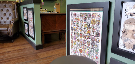 Explore cute bee tattoo ideas, creative tattoo ideas in Bensalem, available at Oracle tattoo gallery