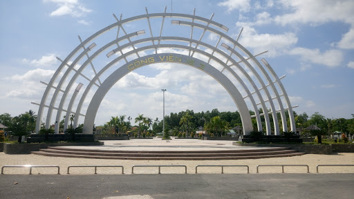 Công viên Bến Cầu