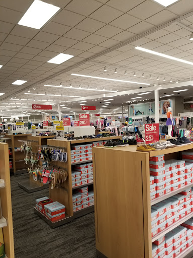 Department Store «Target», reviews and photos, 2199 MN-36, North St Paul, MN 55109, USA