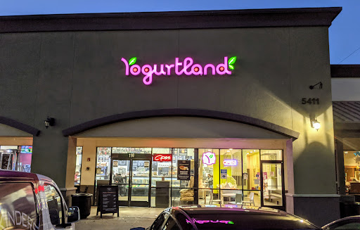 Yogurtland Brentwood
