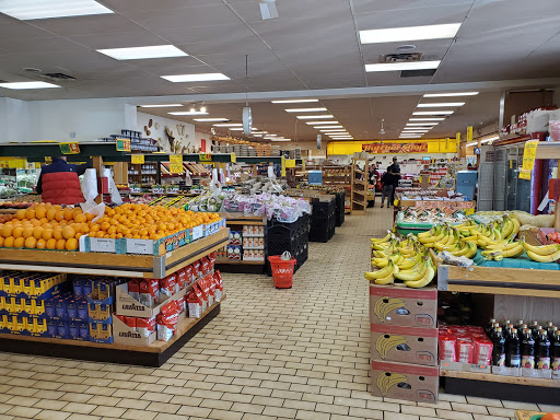 Burnhamthorpe Fruit Market