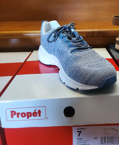 Shoe Store «Shoreline Wide Shoes», reviews and photos, 7621 Lake Ballinger Way, Edmonds, WA 98026, USA