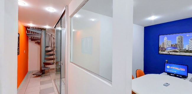 Orange Class | Escola de Inglês - Unidade Buritis - Belo Horizonte