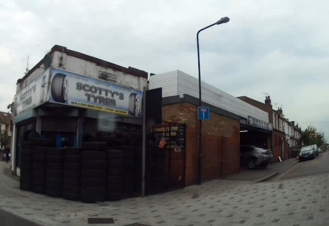 Scotty's Tyres & Repairs Ltd - London