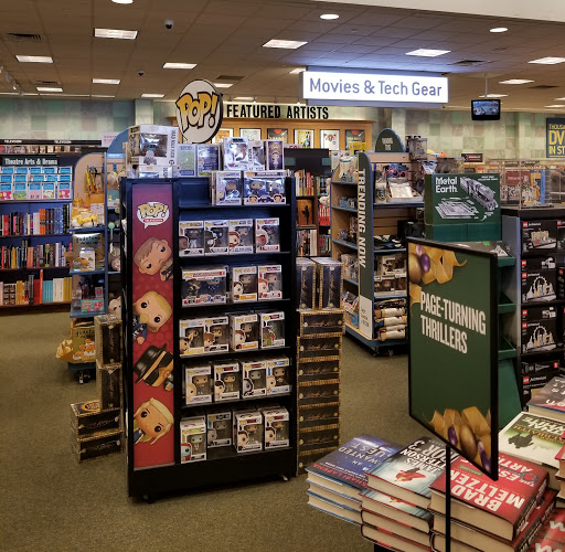 Book Store «Barnes & Noble», reviews and photos, 58 S 32nd St, Camp Hill, PA 17011, USA