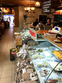 Intérieur du Restaurant Epicerie L'IDEAL à Marseille - n°20